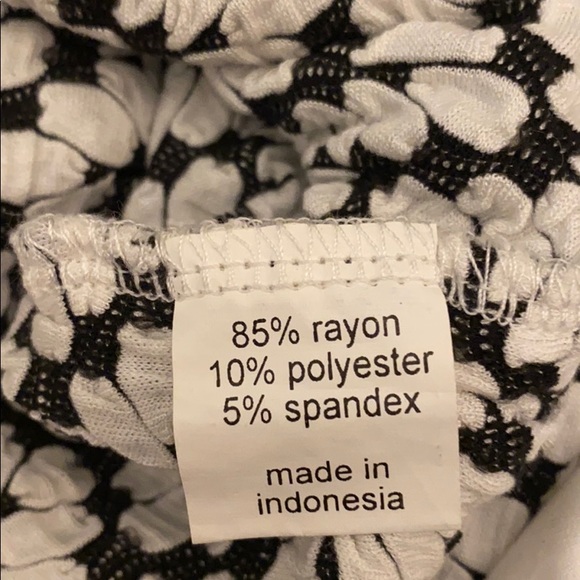 NWT Nyah Vest - Picture 11 of 12